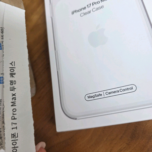 스마트폰 맥세이프 투명케이스 이미지