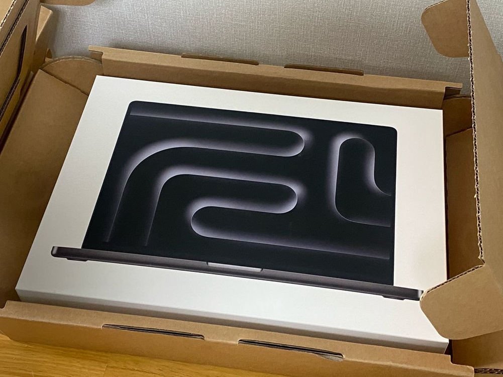 미개봉 맥북프로 m5 16, 48Gb, 1Tb 영문키 옵션 이미지