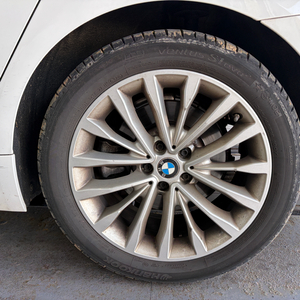 bmw 5시리즈 18인치 순정 휠 타이어 세트 이미지