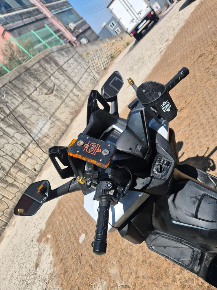 포르자350 25년 2만km 판매하고있습니다 이미지