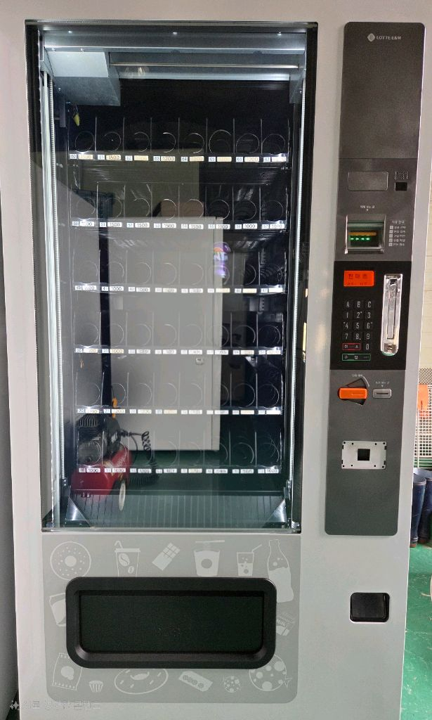 중고멀티자판기 LVM483SRL 중고음로수페트자판기.무인카페자판기 이미지