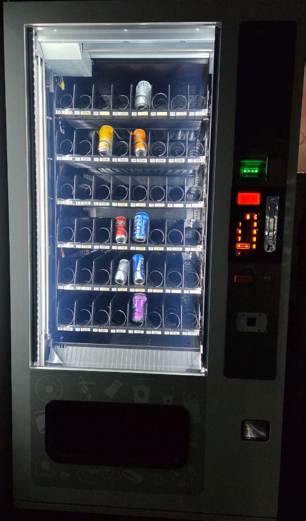 중고멀티자판기 LVM483SRL 중고음로수페트자판기.무인카페자판기 이미지