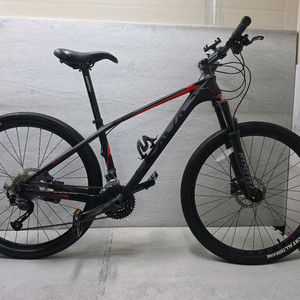 사바 폴카본 MTB 자전거 블랙/레드 27. 5인치 입니다 이미지