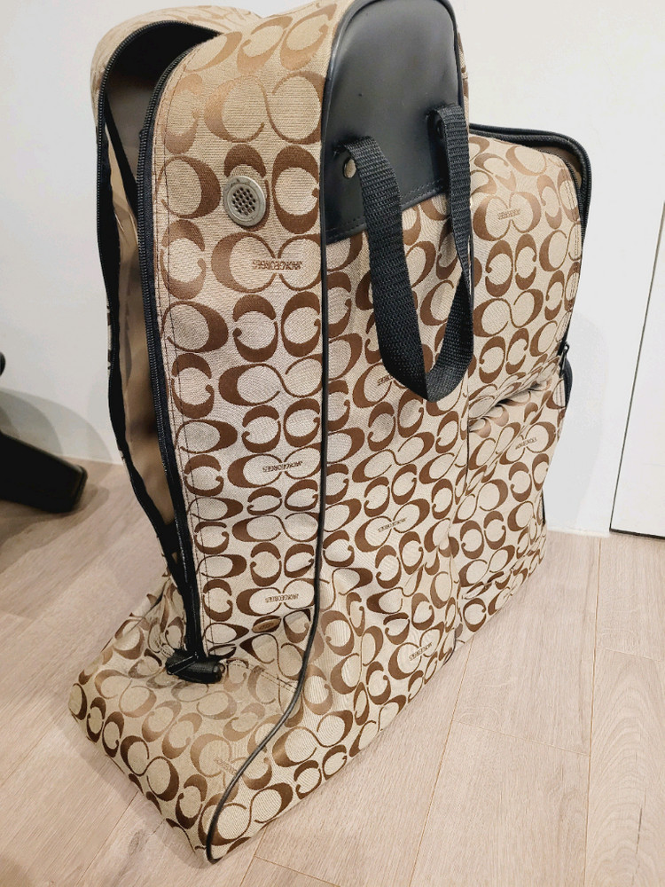 승마필수용품세트(헬멧, 승마바지, 안전조끼,부츠, 장갑, 가방) 이미지