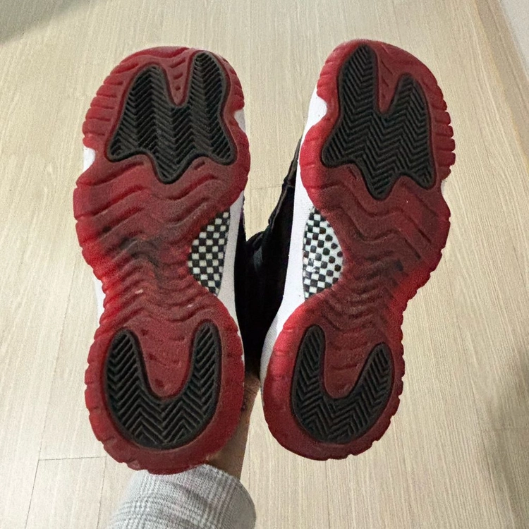 조던11 브레드 미드 230 이미지
