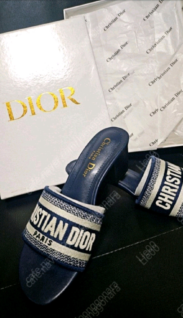 디올 뮬 슬리퍼 디올샌들 이미지