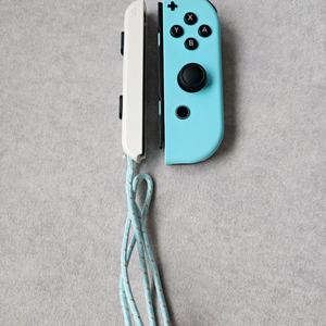 닌텐도스위치 동물의숲 정품 조이콘 오른쪽 +스트랩 이미지