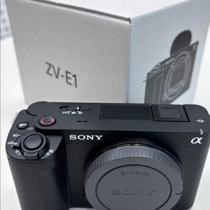 소니 ZV-E1 블랙 풀박스 보증 남아있음.