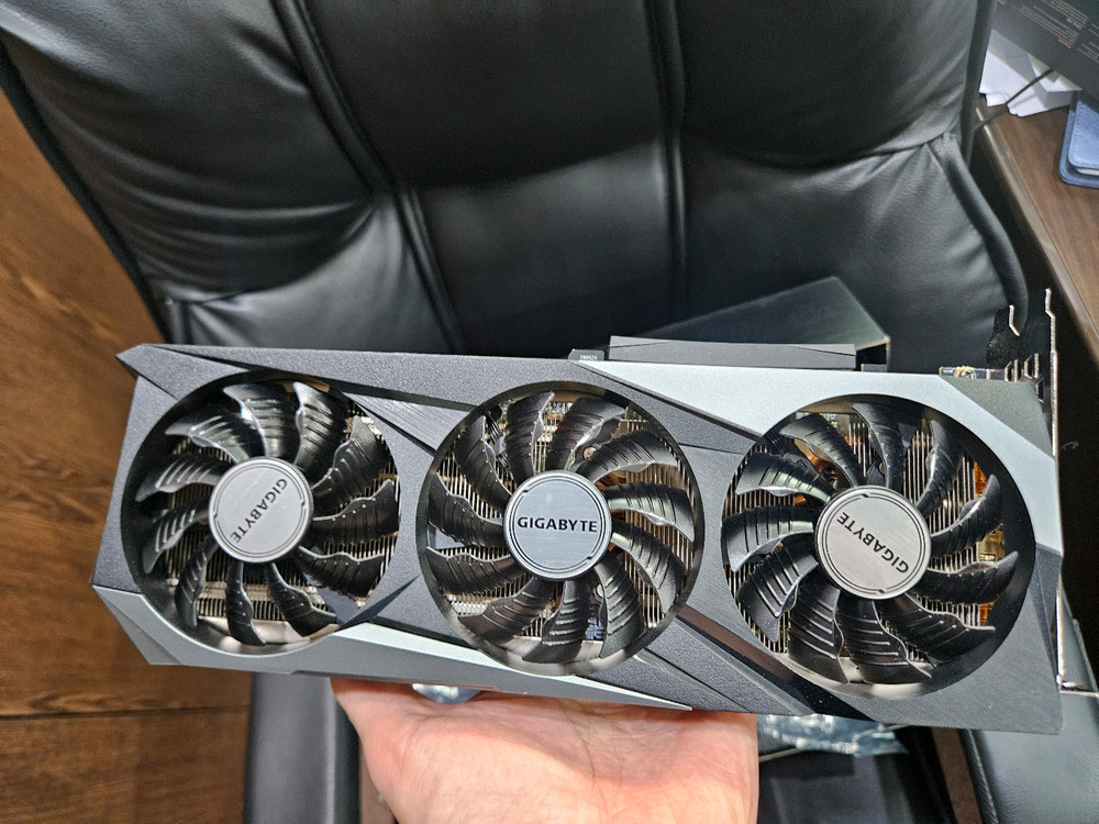 RTX 3070 그래픽카드 이미지