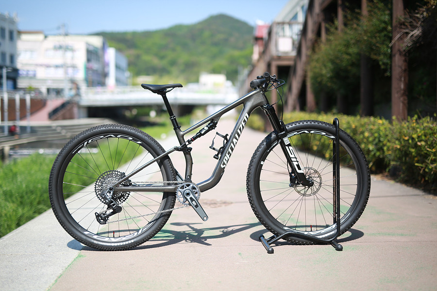 *A급*가격인하*25년 스페셜라이즈드 에픽 8 익스퍼트 풀샥 S 29인치 이미지