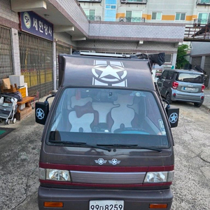 소형 트럭 캠핑카 (뉴-라보 카고) 이미지