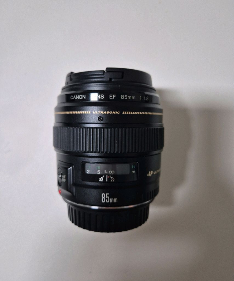 캐논 EF 85mm F1.8 USM 렌즈 애기만두 여친렌즈 A급 이미지