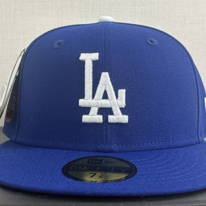 2025 도쿄시리즈 LA다저스 어센틱 모자입니다. 택 달린 새상품 이미지