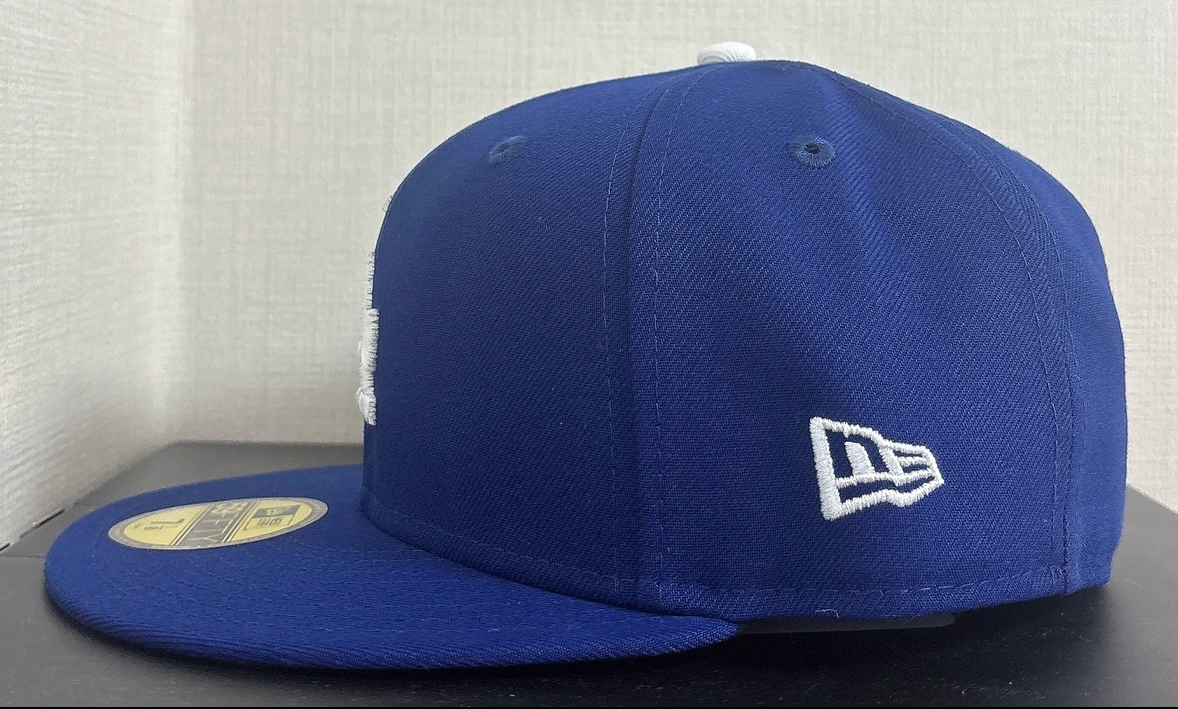 2025 도쿄시리즈 LA다저스 어센틱 모자입니다. 택 달린 새상품 이미지