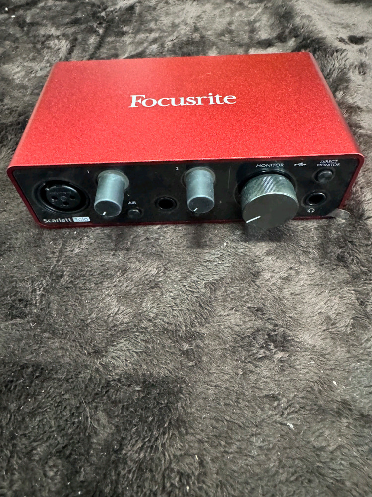 스칼렛 솔로 3세대 판매 포커스라이트 솔로3세대 오인페 이미지