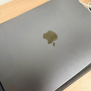 맥북 프로 M5 14인치 24GB 1TB - 스페이스블랙 이미지