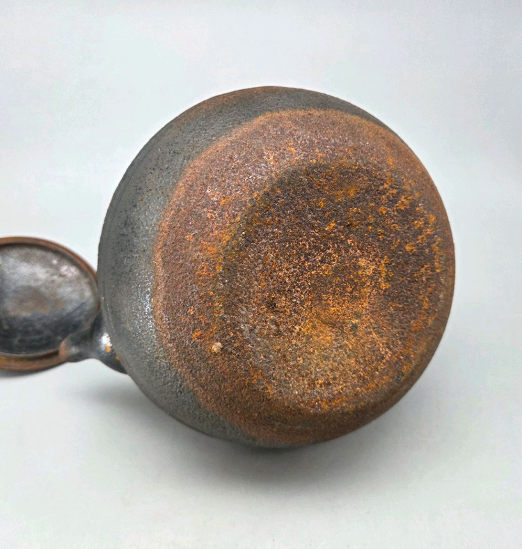 민속품 100년 전후 무쇠 원형 돌기문 철병 주전자 이미지