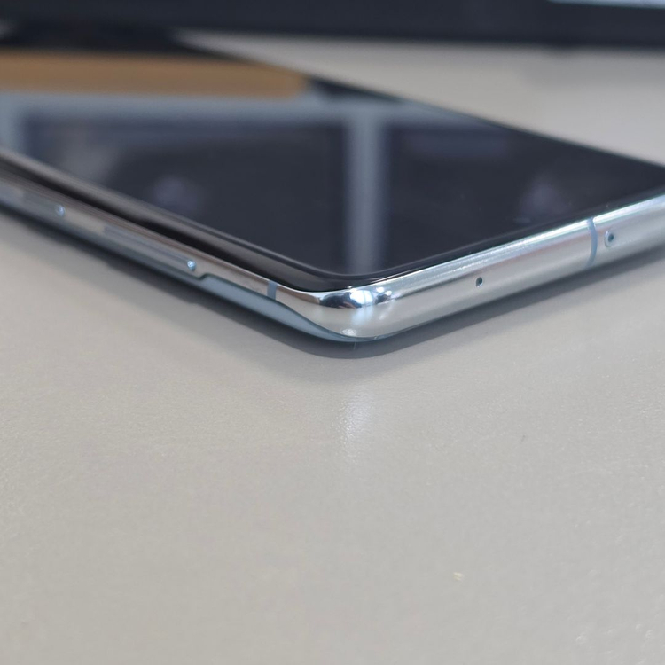 *17만* 갤럭시 S20 아이스블루 128기가 무잔상 상태깨끗한단말기 판매합니다 이미지