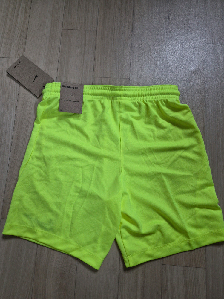 유니섹스 형광 그린 반바지 이미지