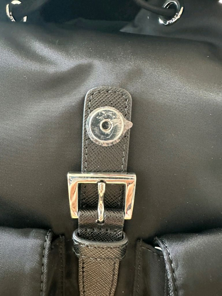 프라다 리나일론 백팩 이미지