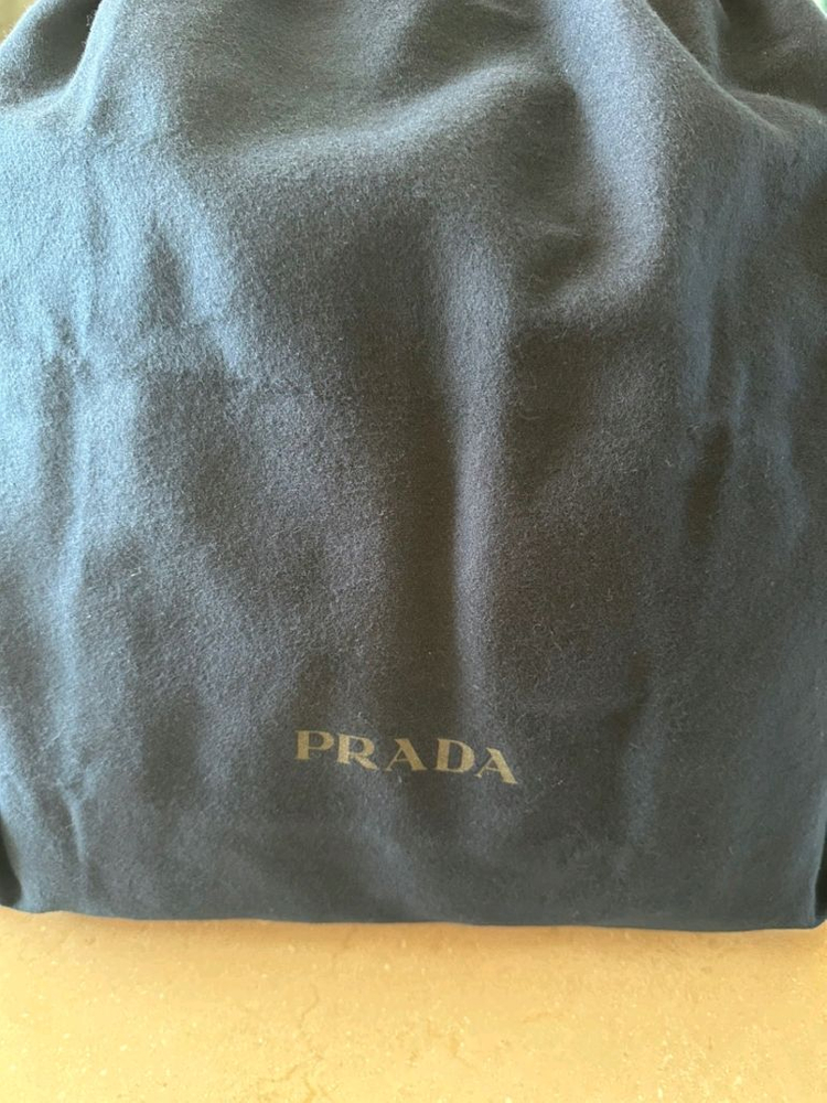 프라다 리나일론 백팩 이미지