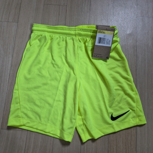 유니섹스 형광 그린 반바지 이미지