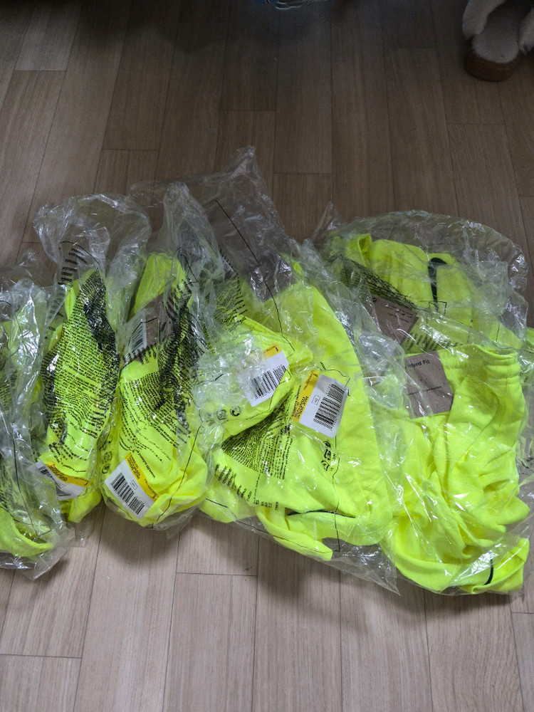 유니섹스 형광 그린 반바지 이미지