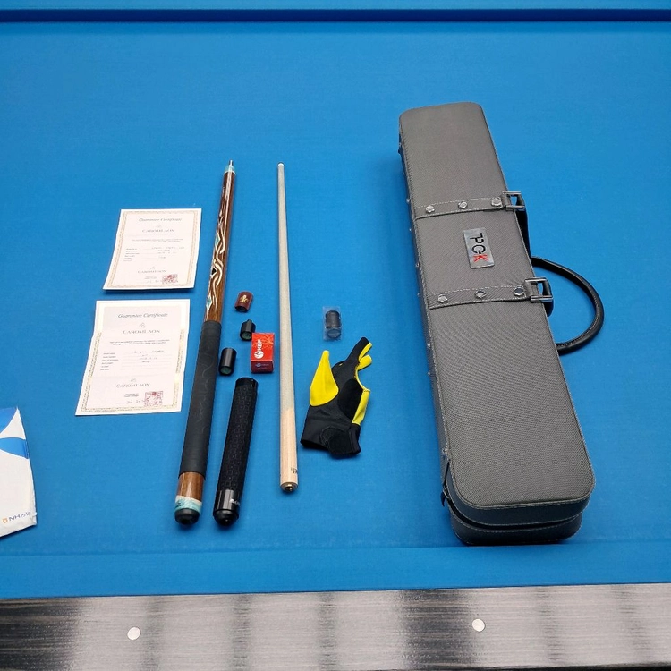 당구큐대 세트 이미지