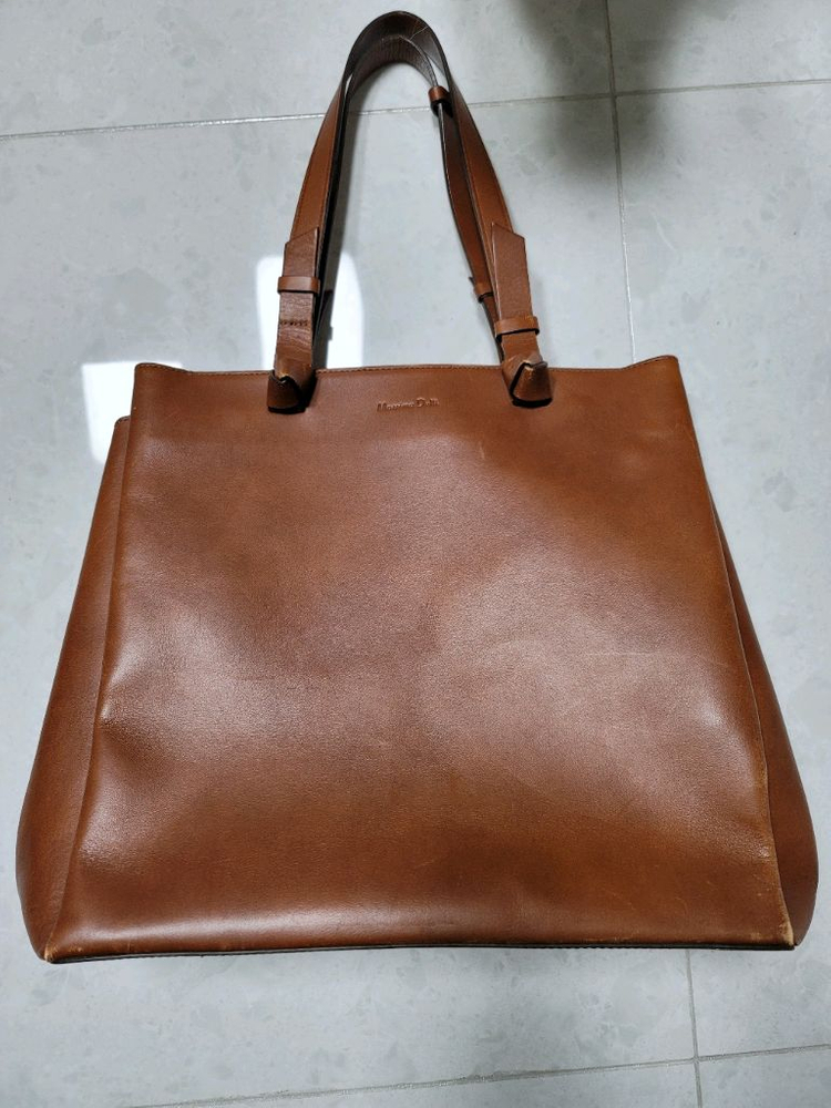 마시모두띠 브라운 통가죽 토트백 상태굿탄탄한 가죽의 숄더백 이미지