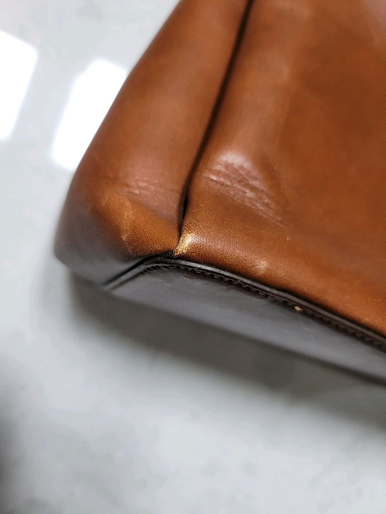 마시모두띠 브라운 통가죽 토트백 상태굿탄탄한 가죽의 숄더백 이미지