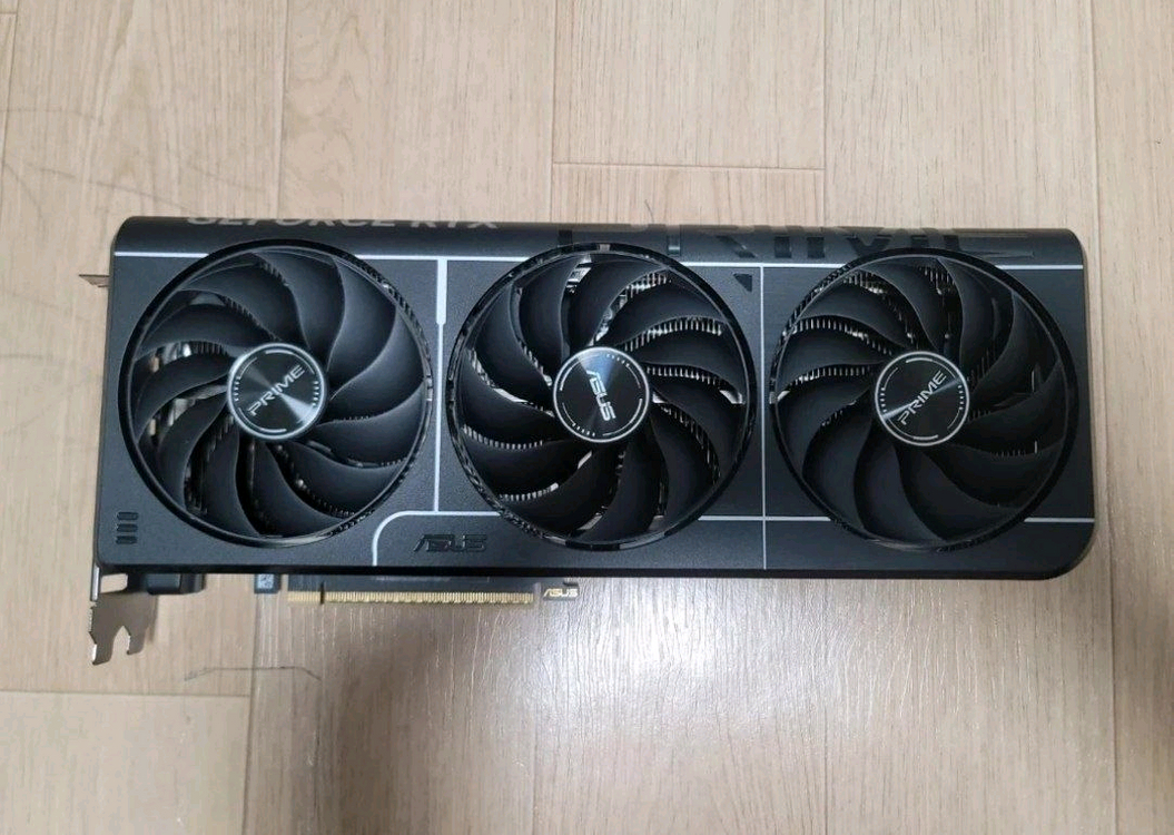 ASUS PRIME RTX 5070Ti 논OC 팝니다 이미지