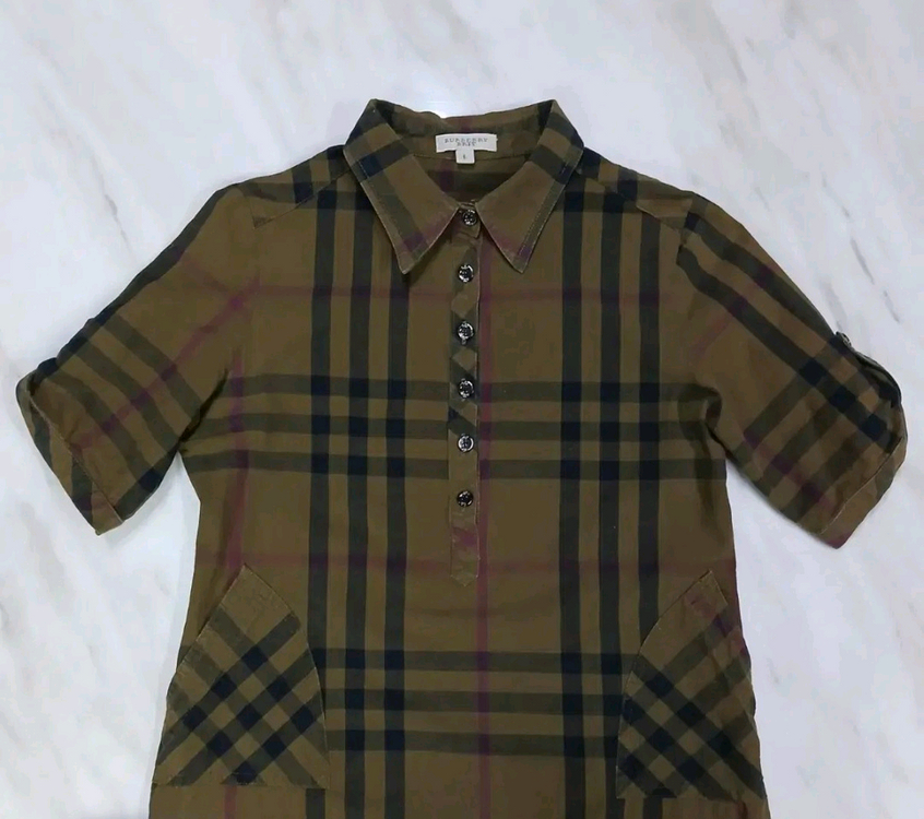 [여성용] 버버리 브릿 반팔 반집업 셔츠 L 사이즈 에피그램 코오롱스포츠 k2 아미 꼼데가르송 사이즈 가니 이미지