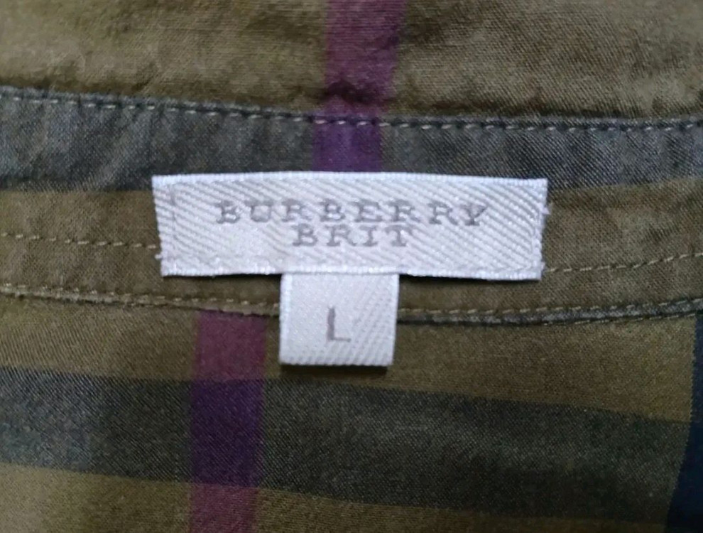 [여성용] 버버리 브릿 반팔 반집업 셔츠 L 사이즈 에피그램 코오롱스포츠 k2 아미 꼼데가르송 사이즈 가니 이미지