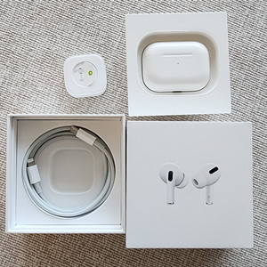 에어팟 프로 1세대 풀박스 이미지