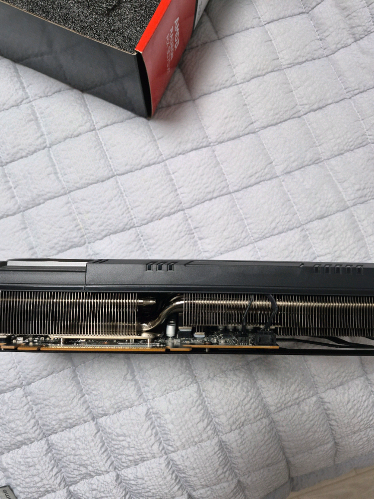 9070xt 스틸레전드 이미지