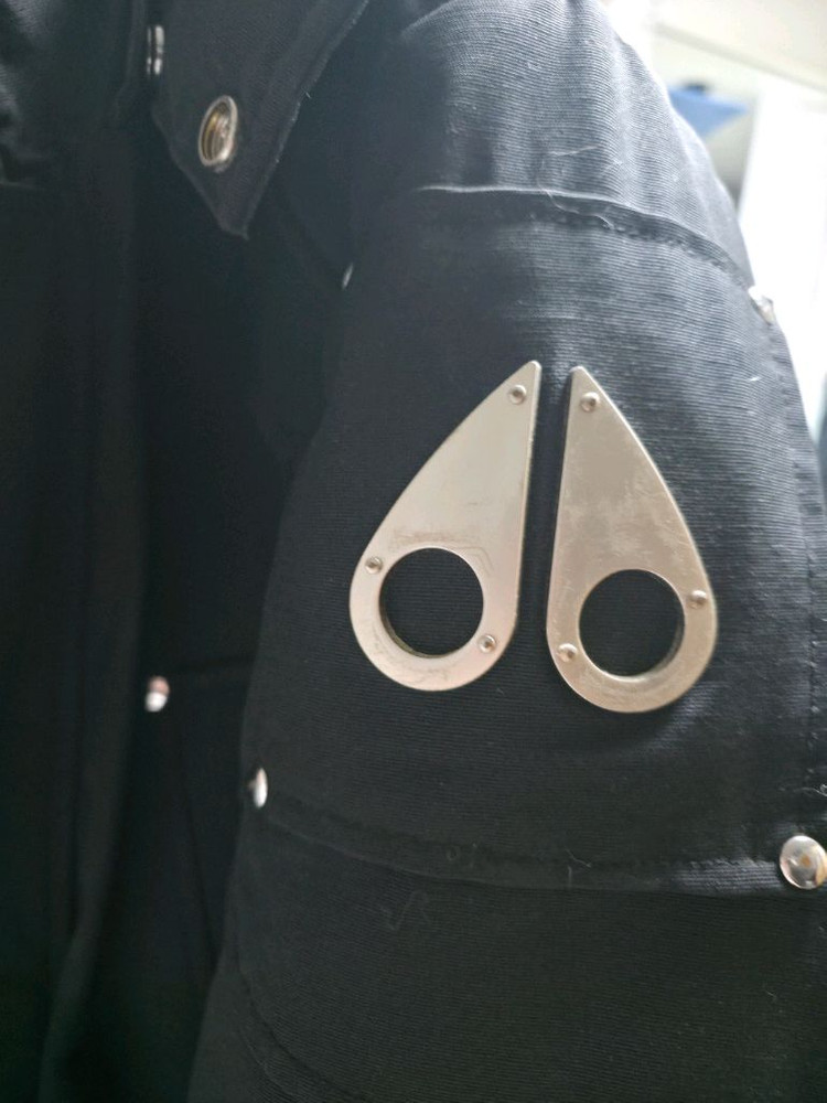 무스너클 스틸링 이미지