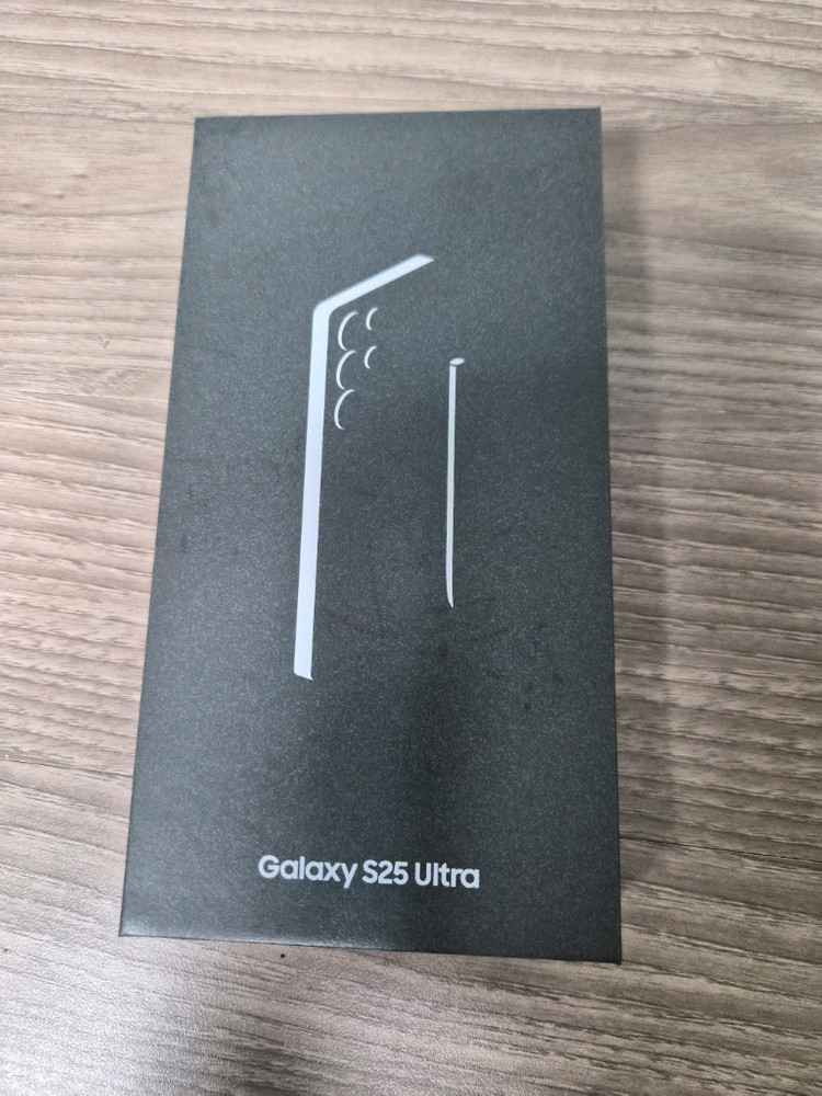 폴드7,S26 울트라, S25 울트라,S26+, S26, S25+,아이폰 17프로,S25, A17, 점프4 빈박스들 이미지