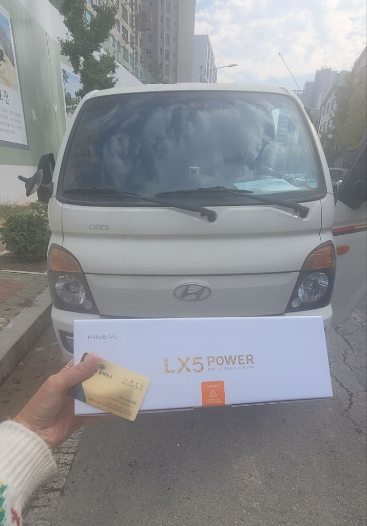 파인뷰 LX7파워 룸미러 블랙박스 출장설치 및 판매 이미지