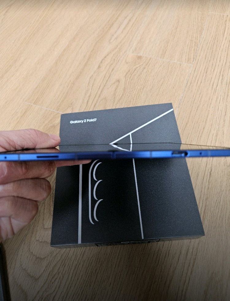 갤럭시z폴드7 자급제 512g 블루쉐도우 판매 이미지