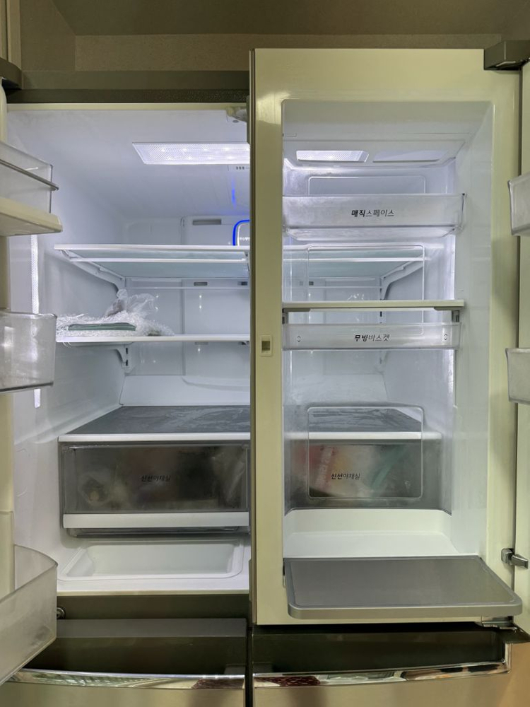 LG 4도어 냉장고 870L (19년형) 이미지