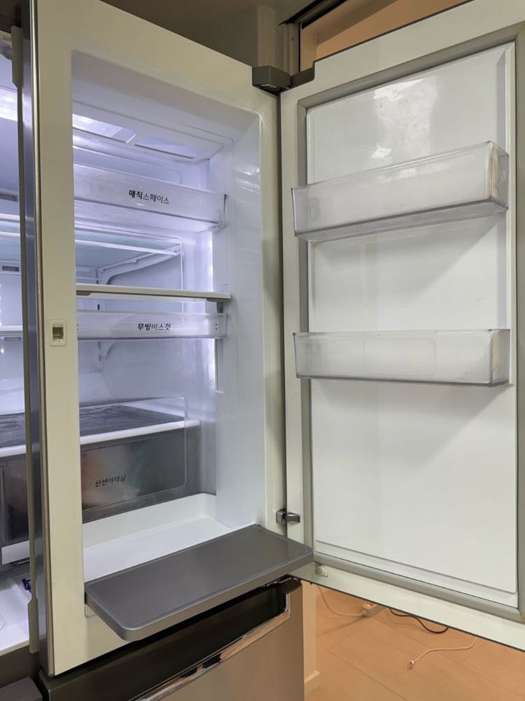 LG 4도어 냉장고 870L (19년형) 이미지