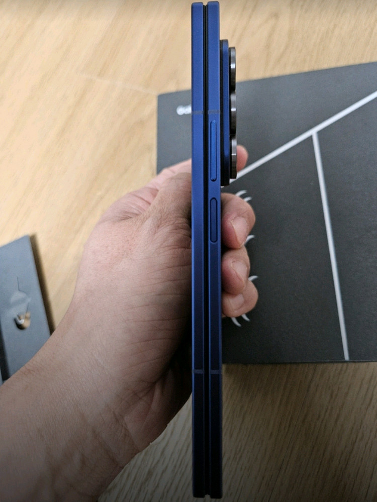 갤럭시z폴드7 자급제 512g 블루쉐도우 판매 이미지