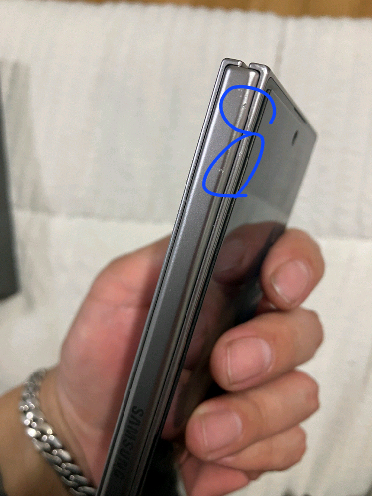 갤럭시폴드7 실버 256g 정상해지 풀박시 이미지