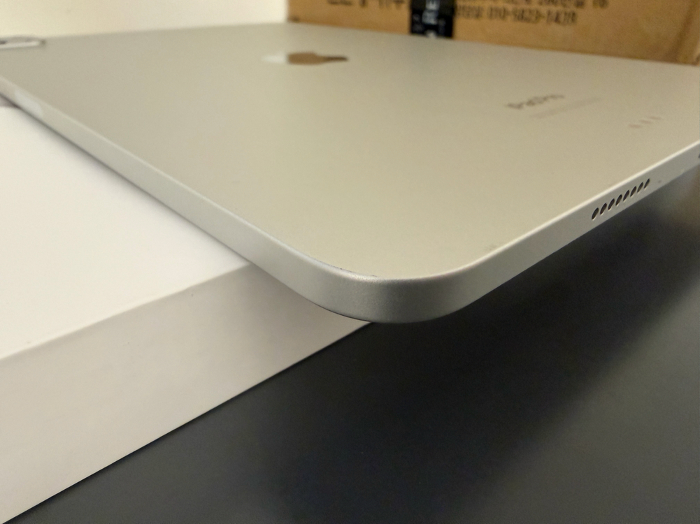 아이패드 프로 11인치 4세대 M2, 매직키보드, 애플펜슬 판매 이미지