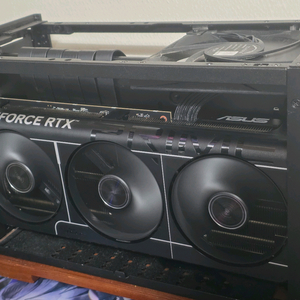 ASUS RTX 5070ti Prime 이미지