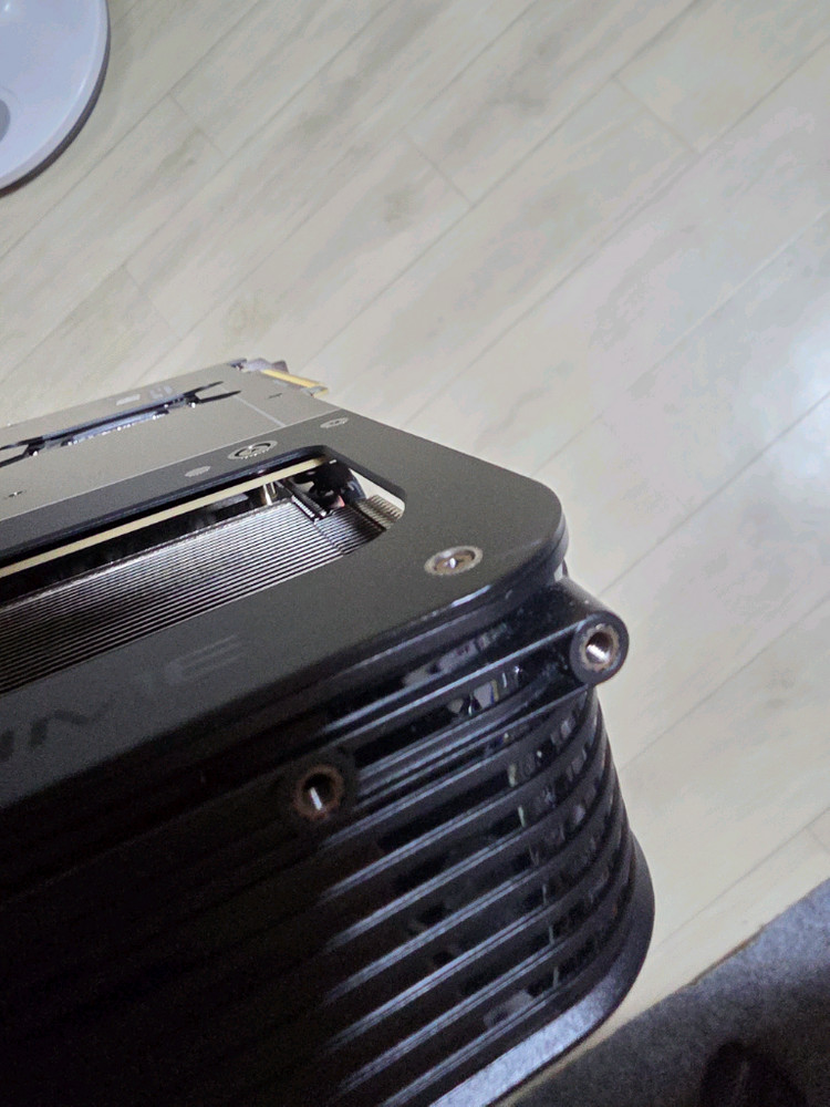 ASUS RTX 5070ti Prime 이미지