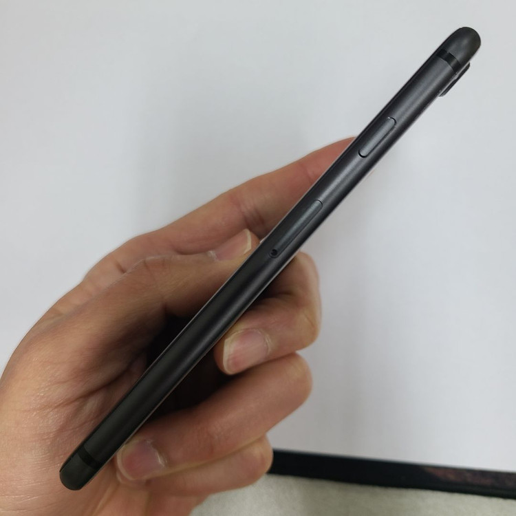 아이폰 8 블랙 128G A급 카메라무음 인스타 배터리100% 204067 이미지