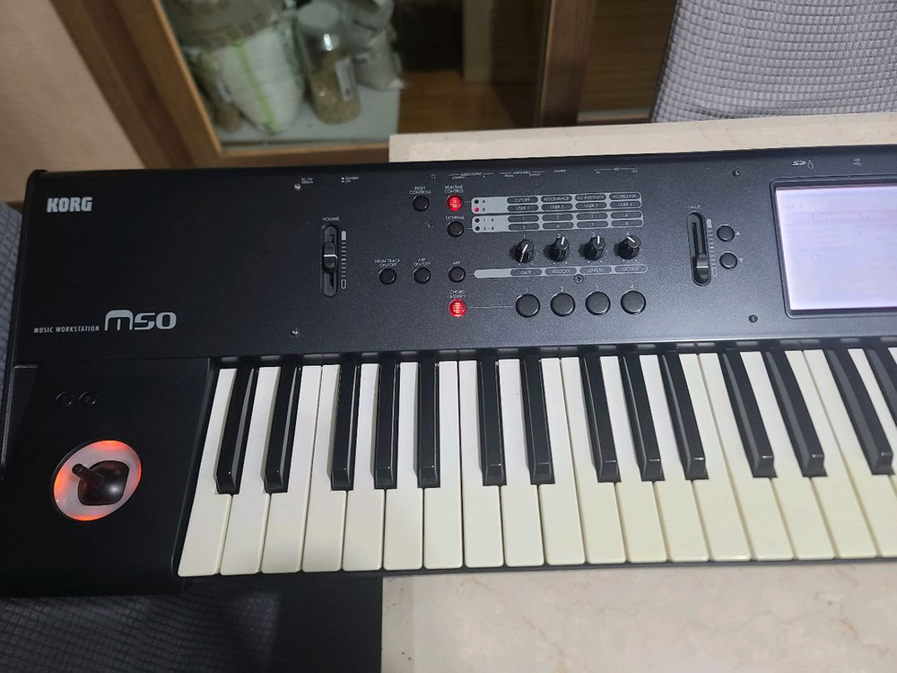 코르그 m50 신디사이저 73건반 이미지