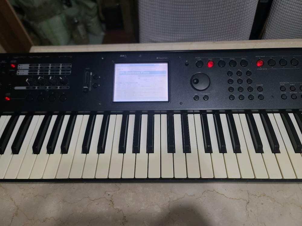 코르그 m50 신디사이저 73건반 이미지