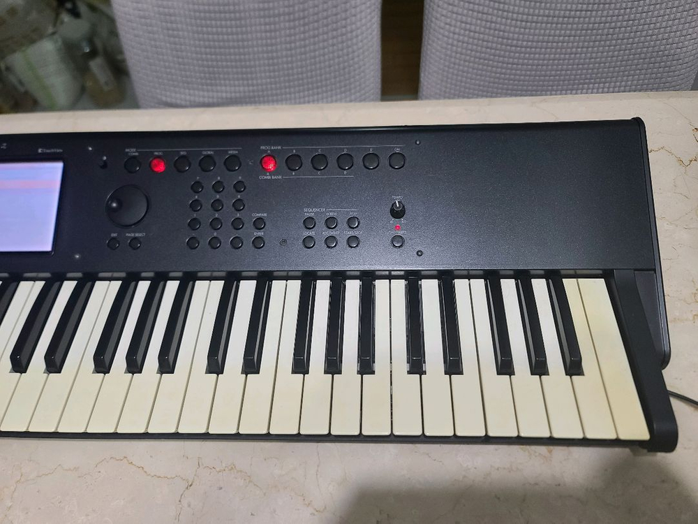 코르그 m50 신디사이저 73건반 이미지
